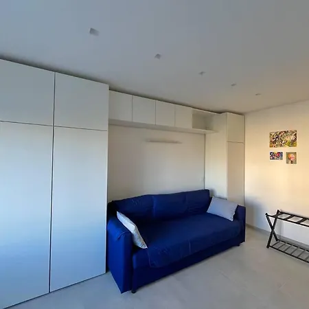 Quiet-modern-bright 3 Minutes Rue D'antibes Cannes